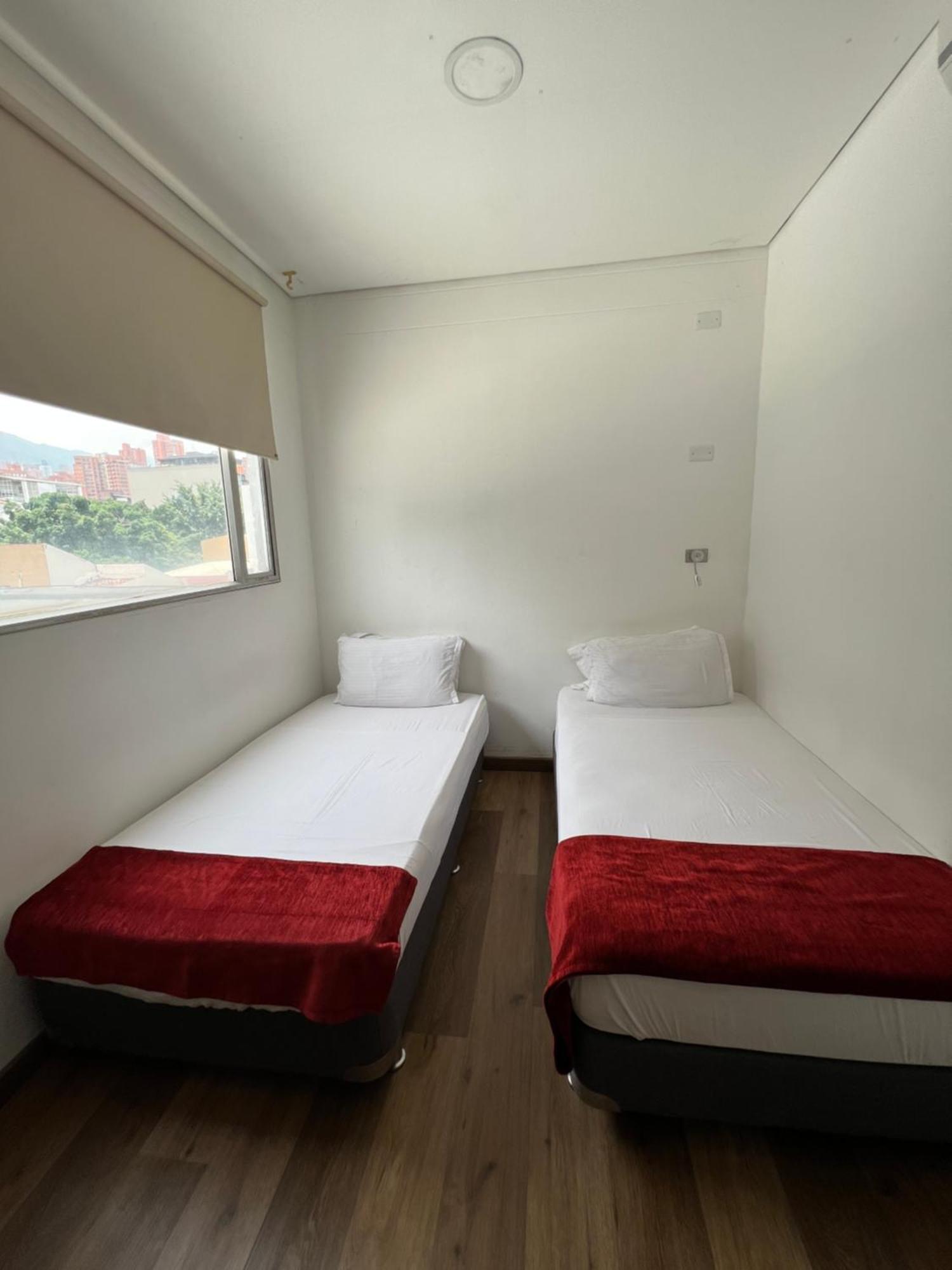3H Hotel Florencia Plaza Medellín Exterior foto